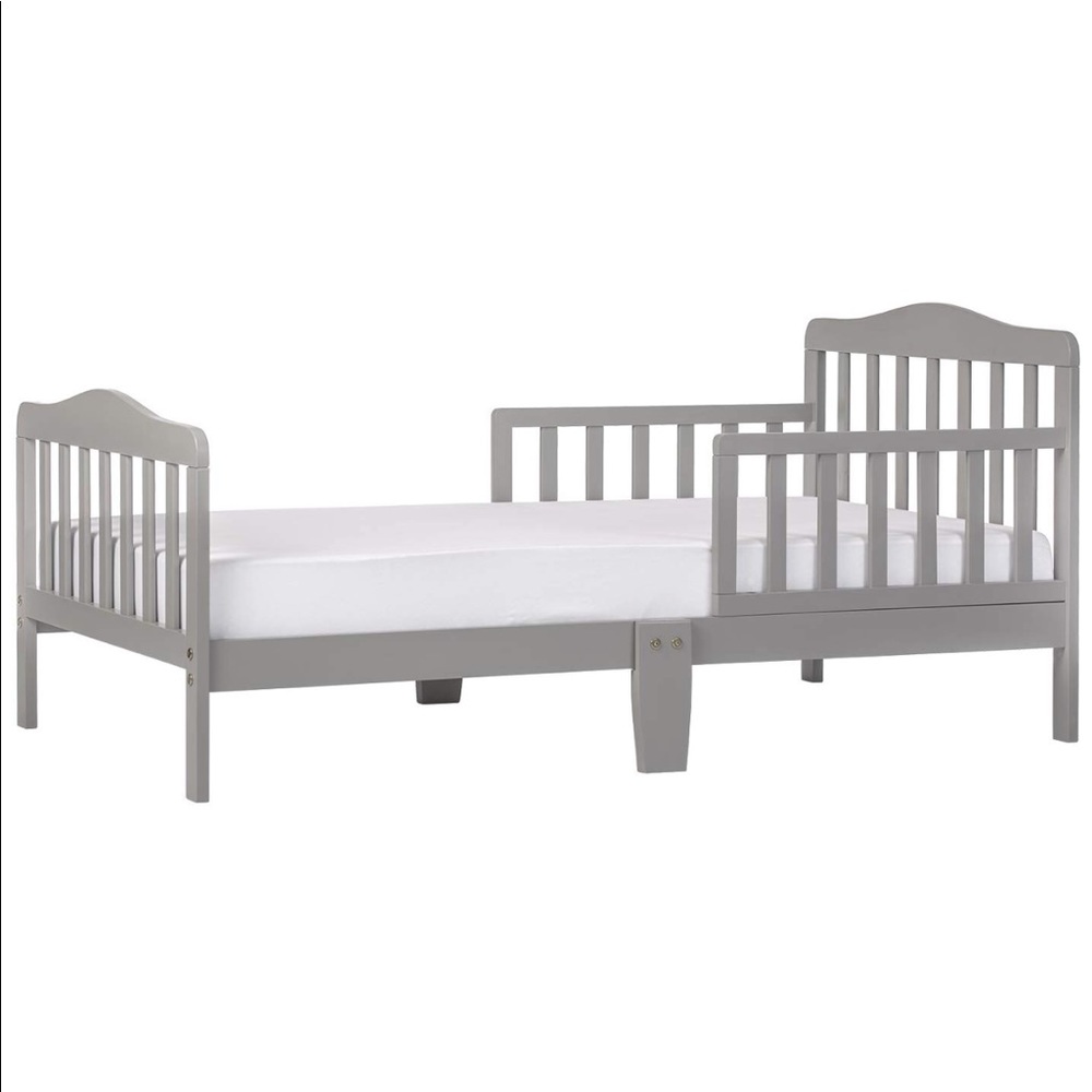 Toddler bed